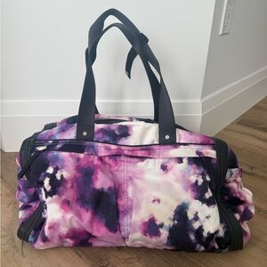 Damaged Lululemon Urban Warrior Blooming Pixie Duffle Bag